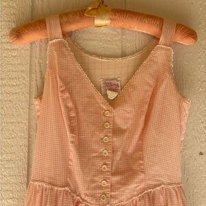 Vintage petite gingham pink dress size 4 made USA